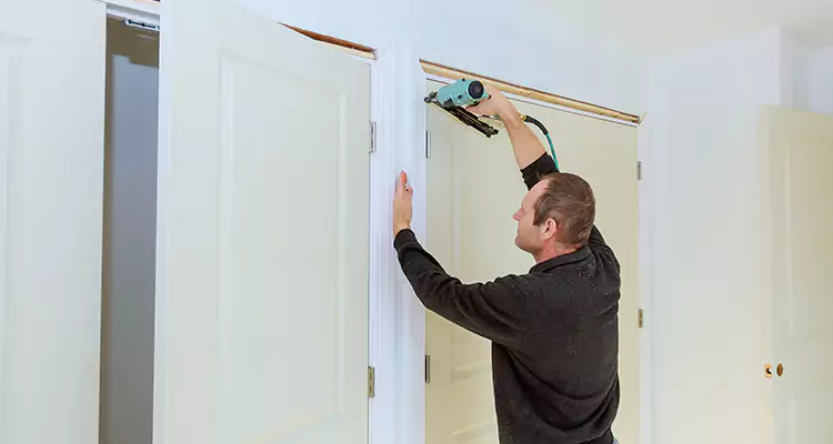 Top Rated Door Fixing ServiceFixing Garage Door Track in Myrtle Grove, FL