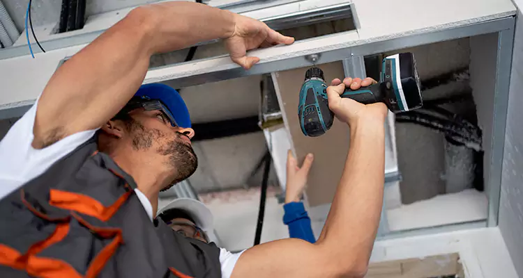 Emergency Overhead Door Repair in Myrtle Grove, FL