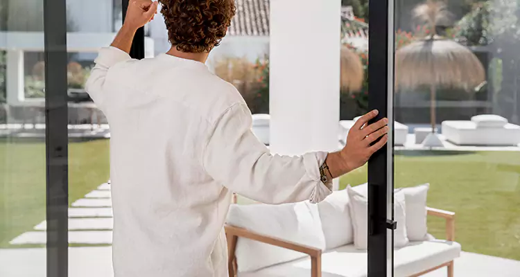 Sliding Screen Door Maintenance for Closing Issues in Myrtle Grove, FL
